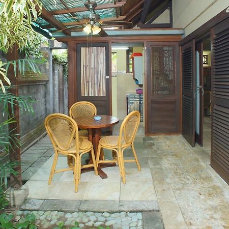 נוסא דואה Pondok Agung Bed & Breakfast מראה חיצוני תמונה