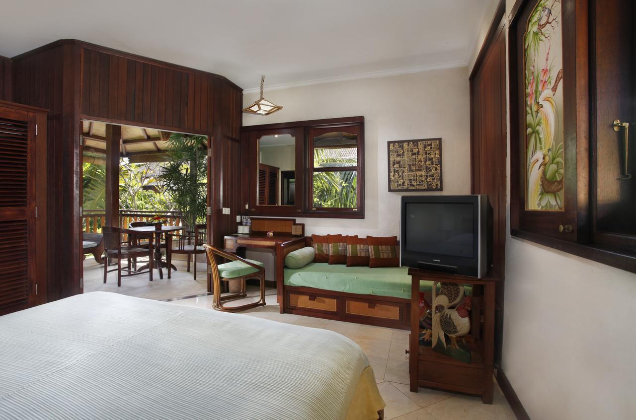 נוסא דואה Pondok Agung Bed & Breakfast מראה חיצוני תמונה