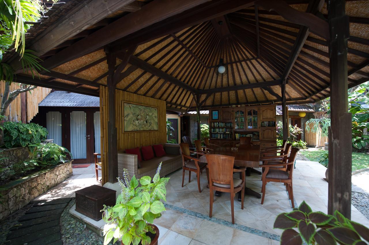 נוסא דואה Pondok Agung Bed & Breakfast מראה חיצוני תמונה