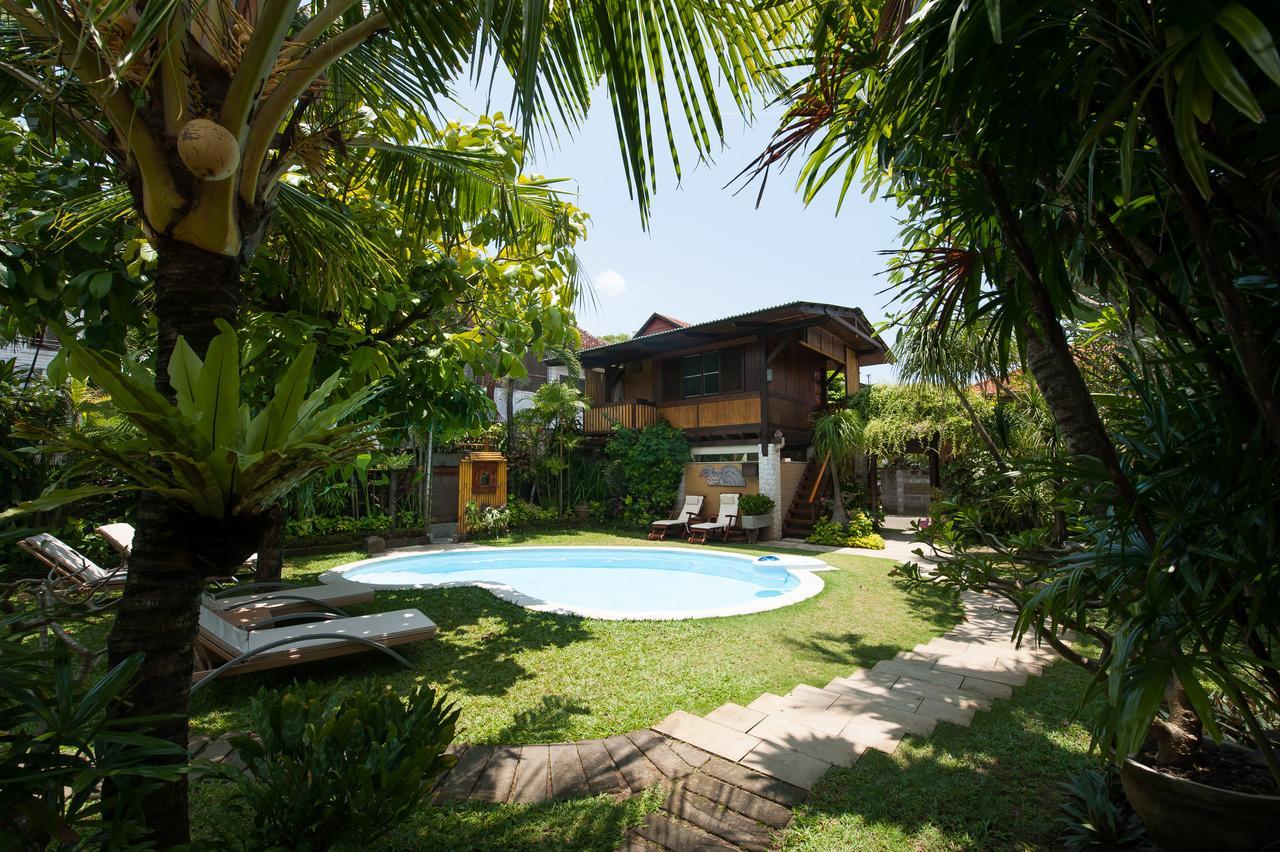 נוסא דואה Pondok Agung Bed & Breakfast מראה חיצוני תמונה
