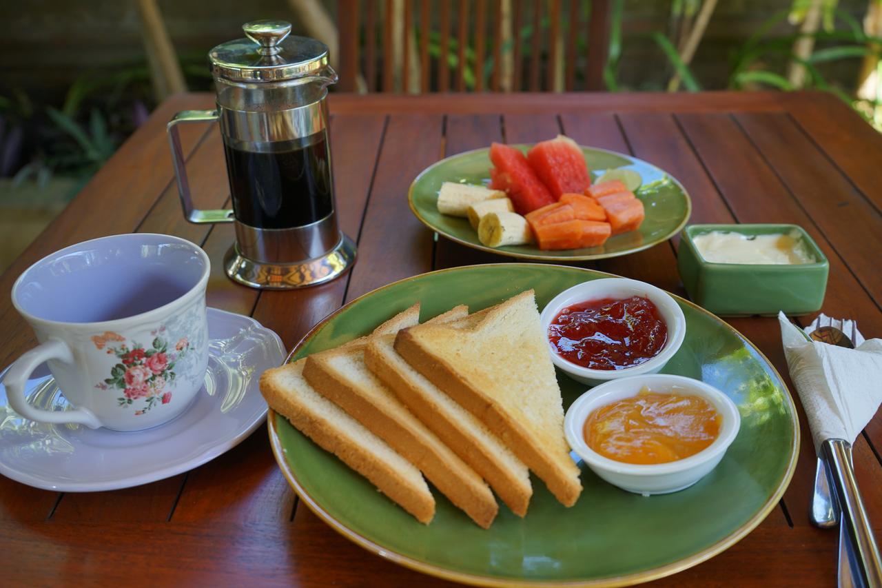 נוסא דואה Pondok Agung Bed & Breakfast מראה חיצוני תמונה